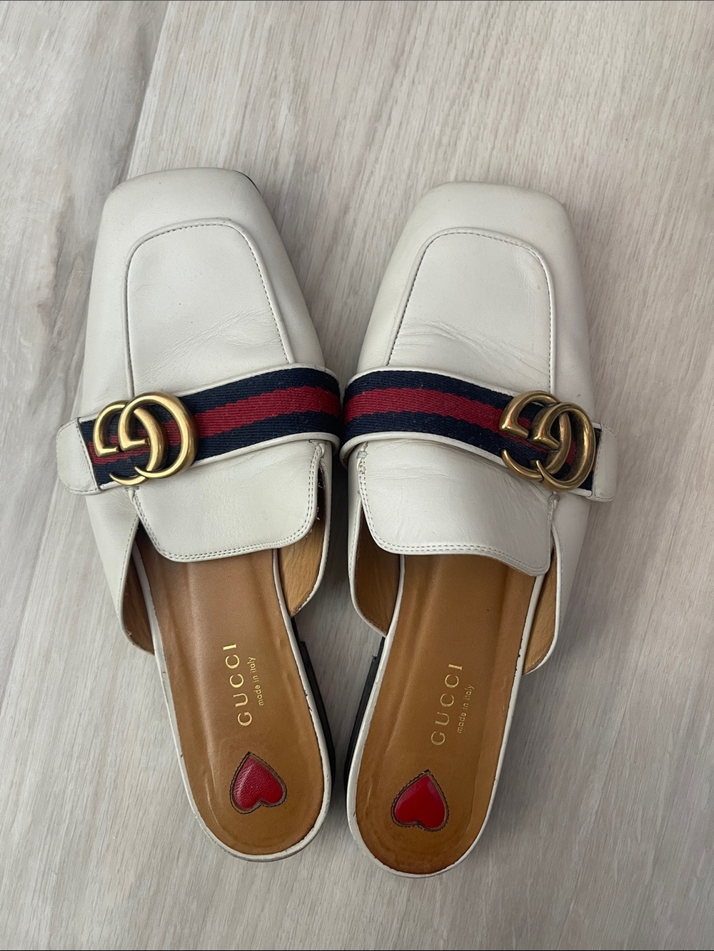 Gucci White Leather Mules with Navy and Red Web and Gold Double G